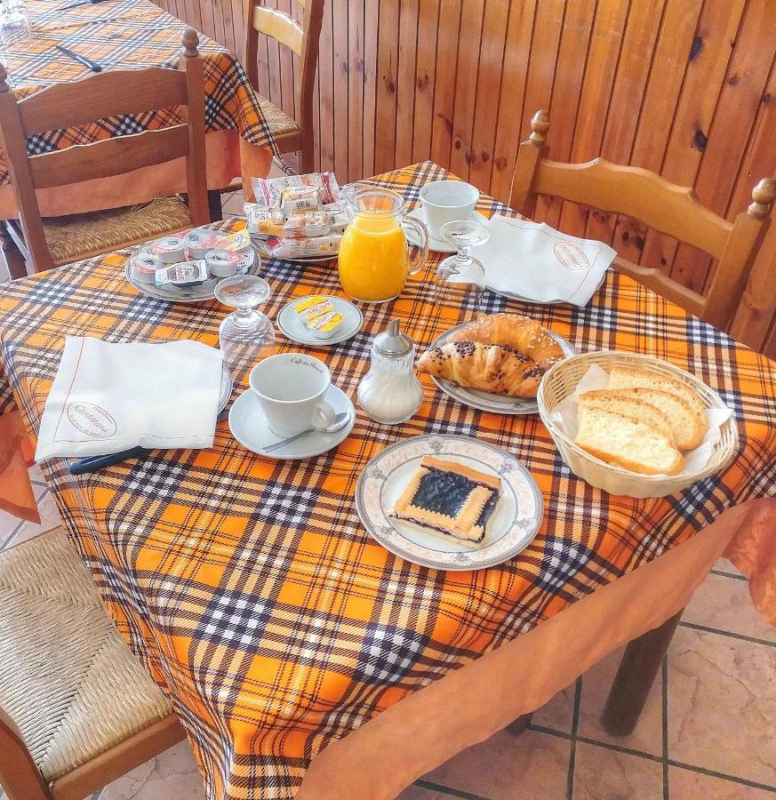 Cantarana Hotel Sesta Godano Kültér fotó